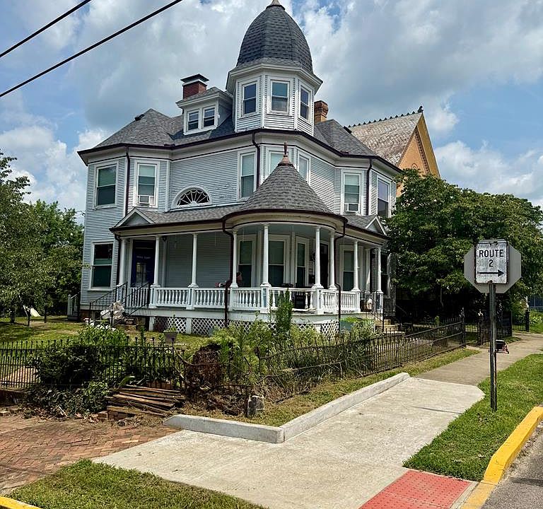 1st image of 718 Main Street
