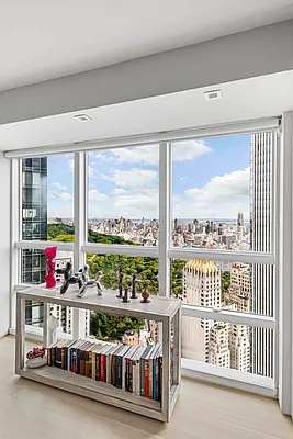 Sold by Nest Seekers International | media 4