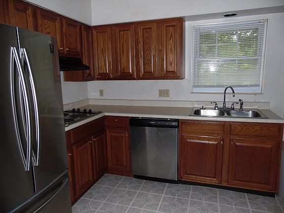 3rd image of 4955 Silver Arrow Dr