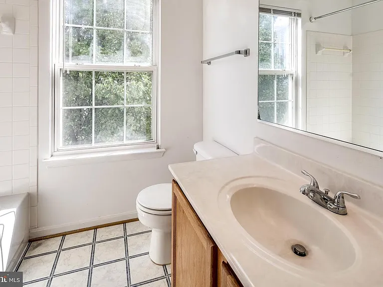2018 Cooper Point Ct — Photo 17