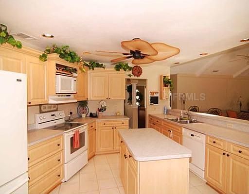 2nd image of 1903 Canyonwood Ct