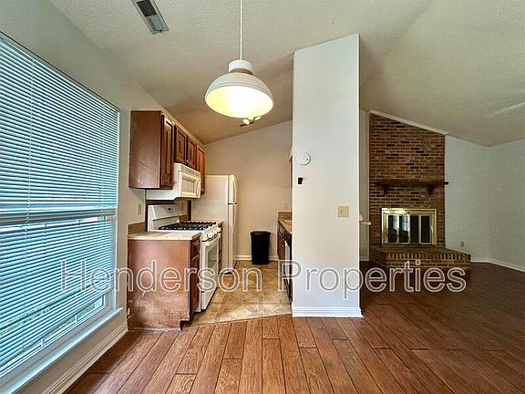 5th image of 6718 Park Hickory Dr