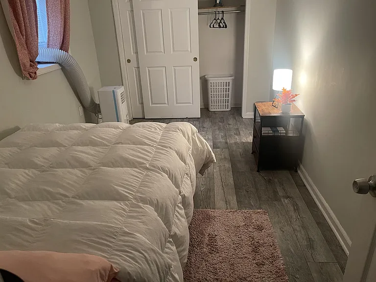 15 Seymour Ave — Photo 7
