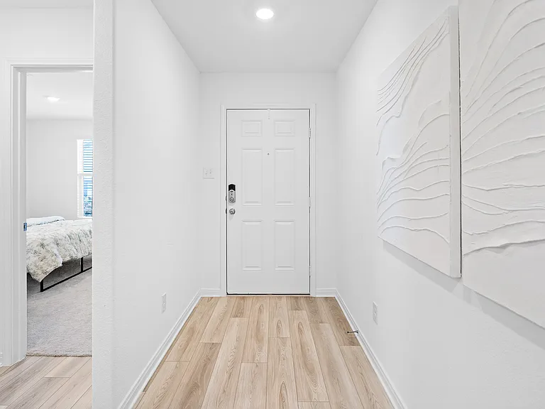 1204 Nuevo Rancho Ln — Photo 4