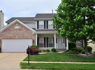 1221 Arbor Bluff Cir, Ballwin, MO 63021