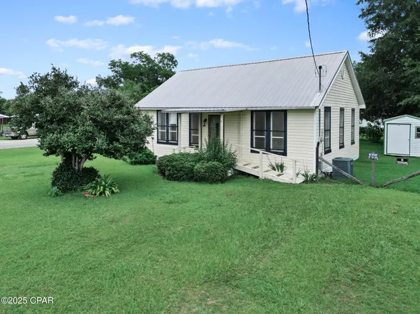 15708 Broad St, Altha, FL 32421