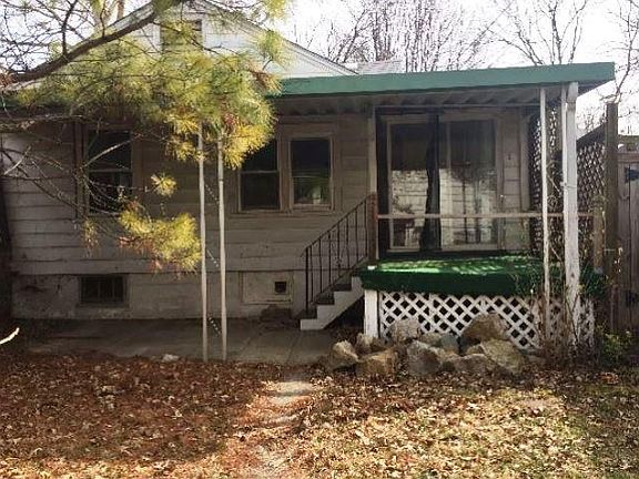2nd image of 2808 Denver Ave