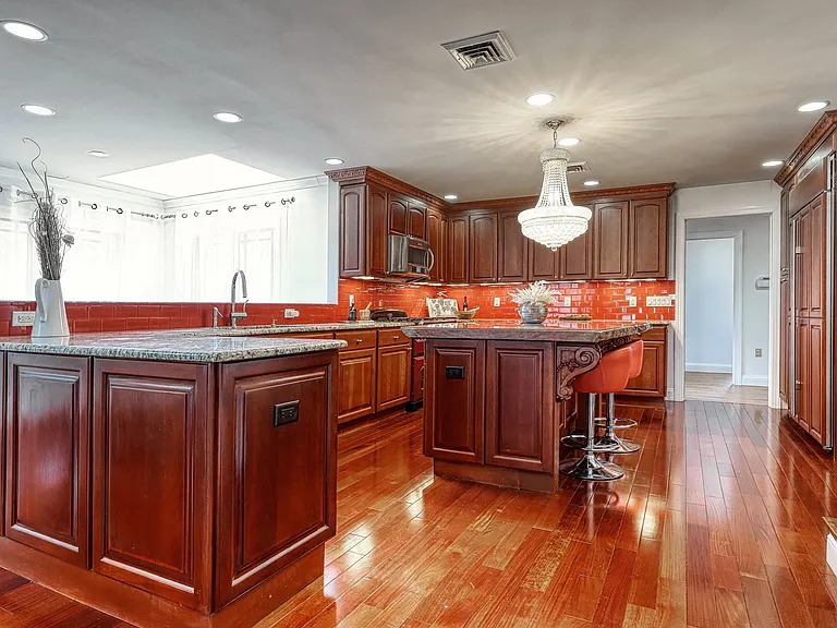 91 Chestnut Ridge Rd — Photo 24