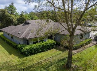 2475 Gaylord Dr, Deland, FL 32724