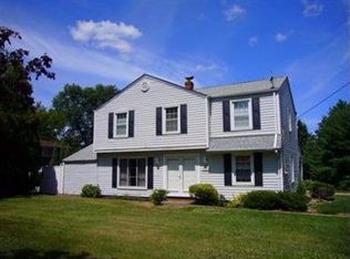 36603 Ridge Rd, Willoughby, OH 44094