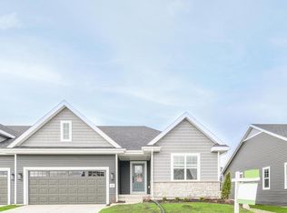 2134 Waters Edge Trl, Madison, WI 53718
