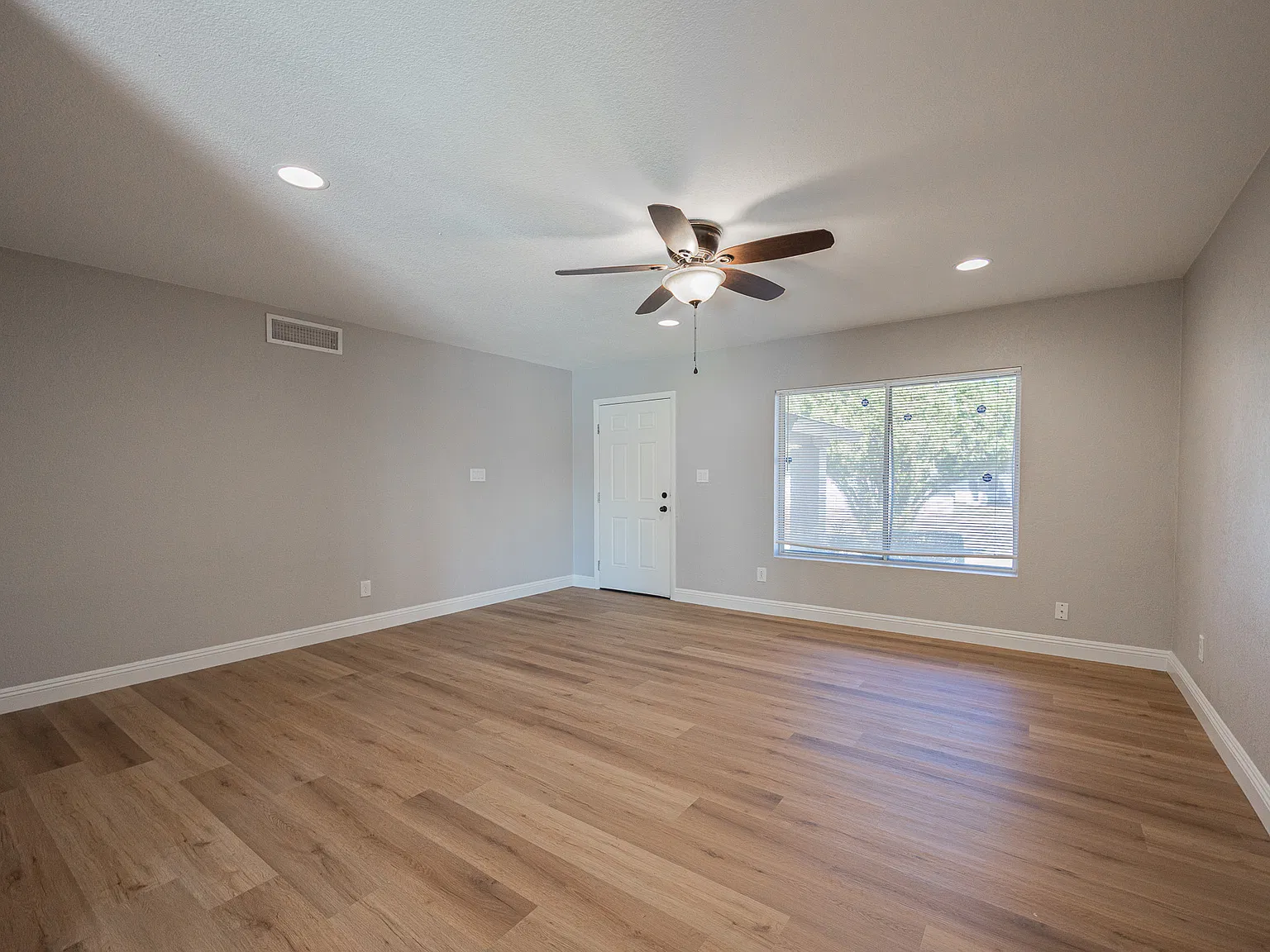 715 W Renee Dr, Phoenix Az — Photo 4