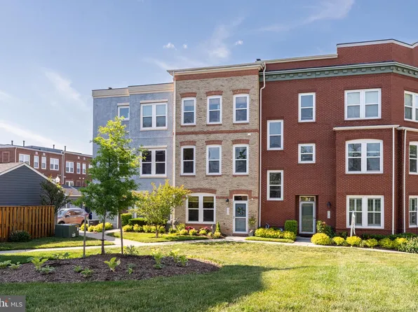 8924 Center St, Manassas, VA 20110