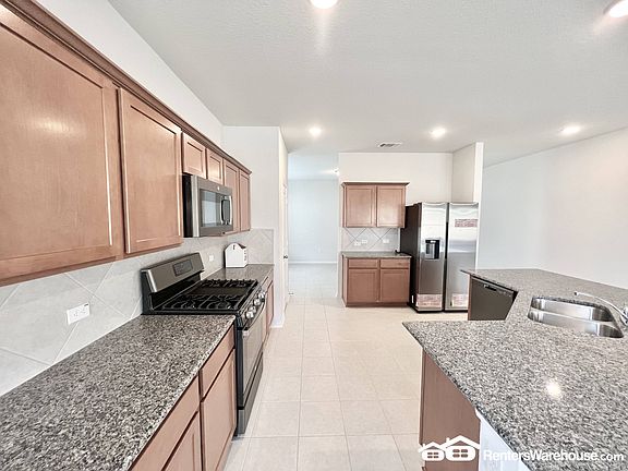 5th image of 100 Biscayne Dr