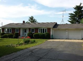 9081 Beard Rd, Byron, MI 48418