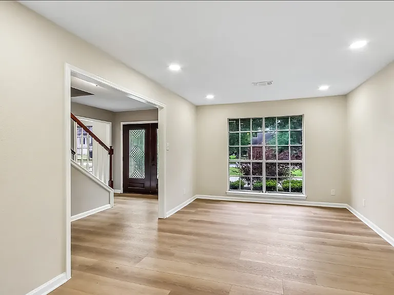 16214 Port O Call St — Photo 3