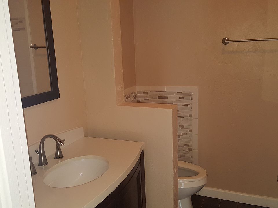 2nd image of 423 N Fairview Ave