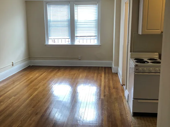 77 Main St #3, Peabody, MA 01960
