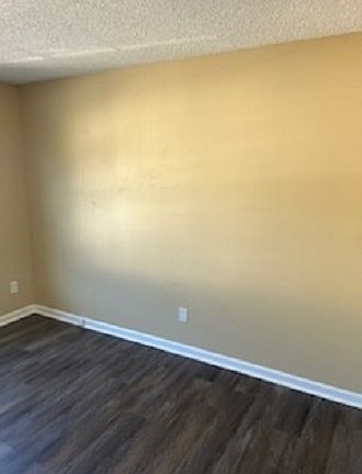 2nd image of 18 Buff St