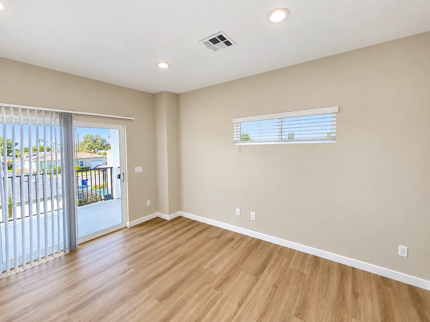 Great 4BD/2BA Option close to Campus — Photo 3
