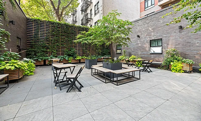 Rented by REAL New York | media 47