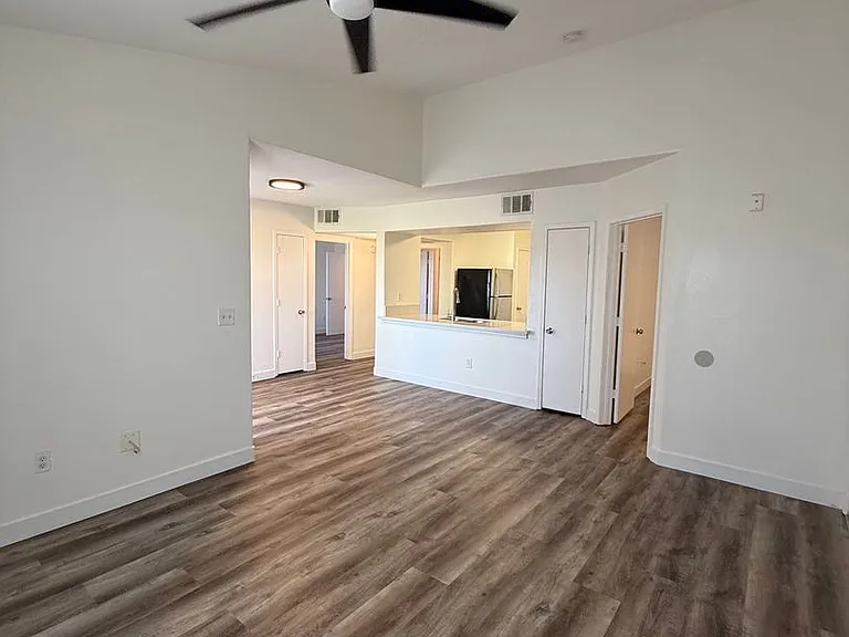 7255 W Sunset Rd #2149 — Photo 5