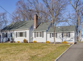 252 Old Tote Rd, Mountainside, NJ 07092