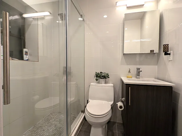 1742 1st Ave #5D — Photo 8