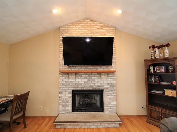 4th image of 13315 Huntington Chase