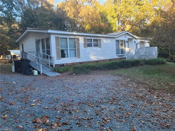2390 Burney Rd, Asheboro, NC 27205