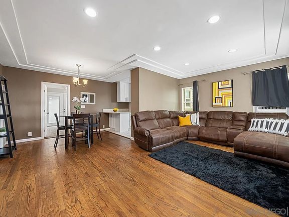 4th image of 2227 Prospect St