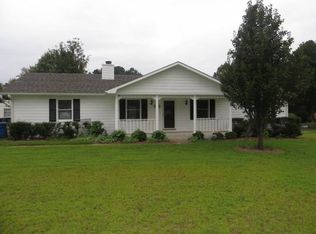 1729 Stratford Dr, Snellville, GA 30078