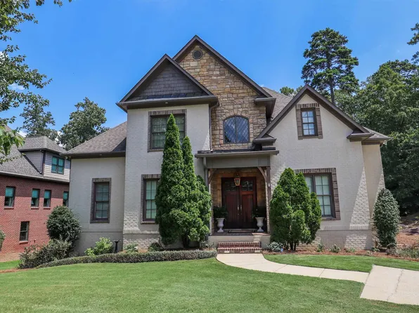 3746 Chapel Creek Cir, Hoover, AL 35226