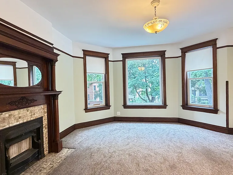 4511 N Greenview Ave #2 — Photo 10