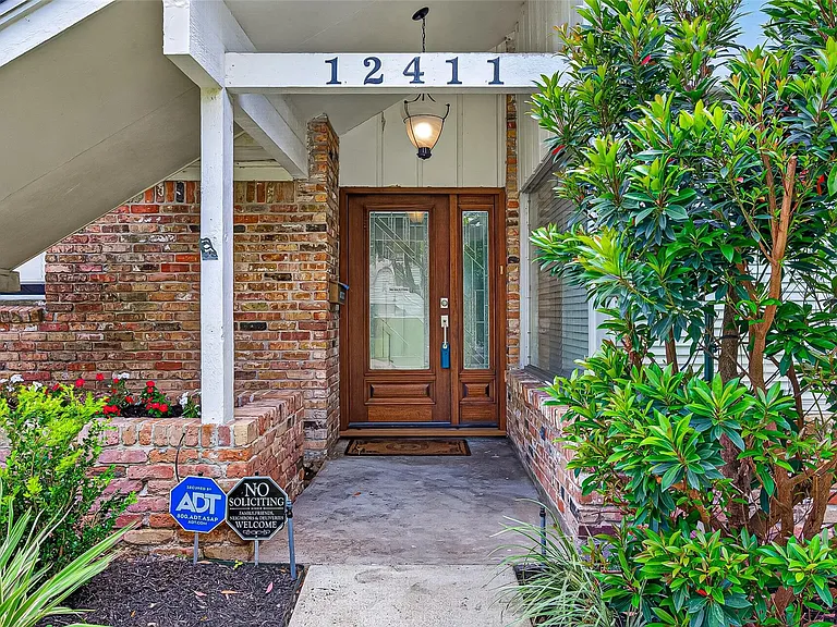 12411 Pinerock Ln — Photo 4