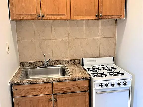 4th image of 100 W 139th St APT 49a