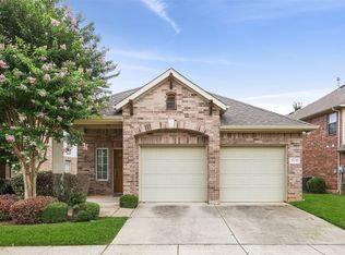 560 Sheldon Rd, Argyle, TX 76226