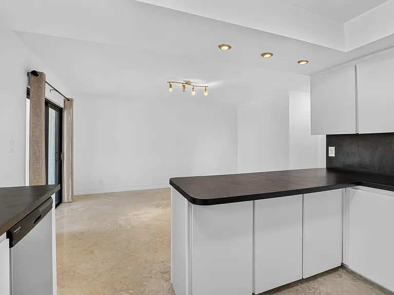 21661 Casa Monte Ct — Photo 11