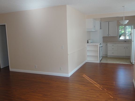 dining room & Kitchen