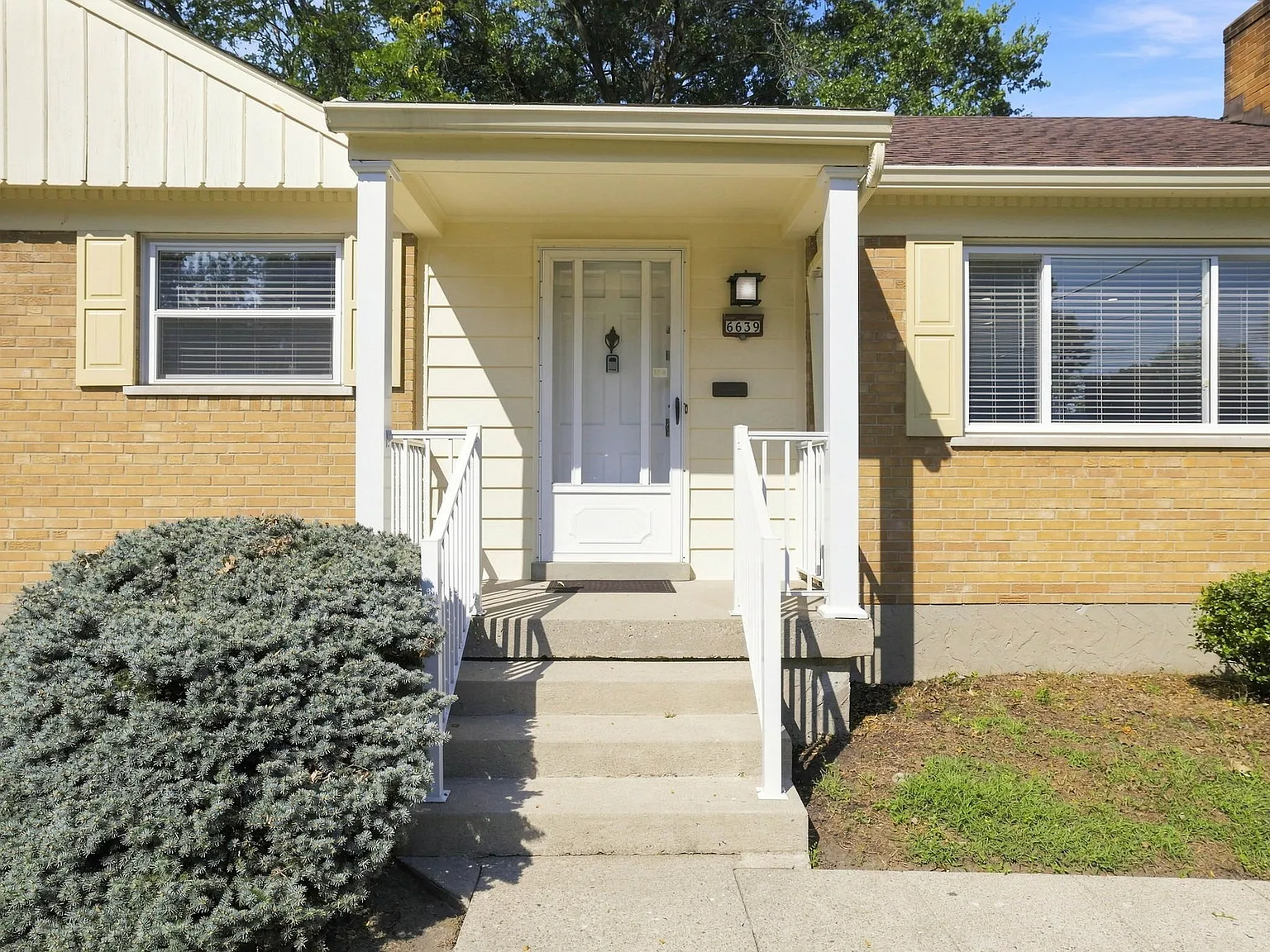 3 bed, 1545 sqft, $2,100 — Photo 3