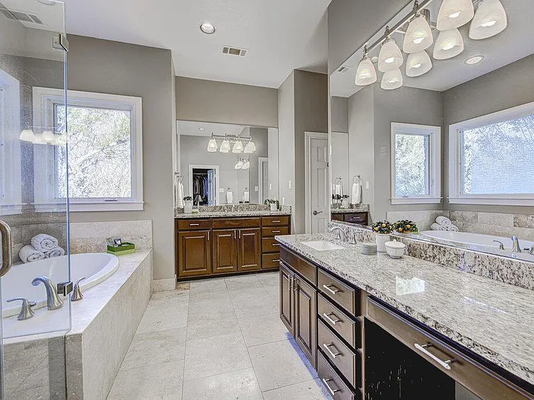 4800 Mantle Dr — Photo 9