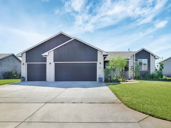 200 S Stoneridge St, Valley Center, KS 67147