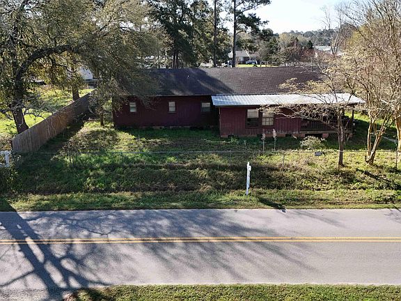 2nd image of 402 Lake Moultrie Dr
