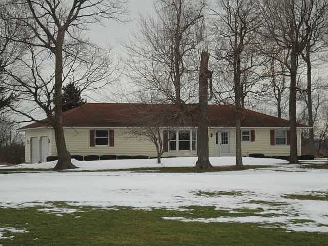 1st image of 416 N County Road 142