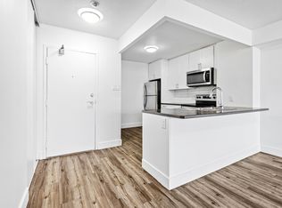 190 Lees Avenue, Ottawa, ON K1S 5L5