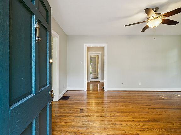 3rd image of 1912 Wildwood Ave