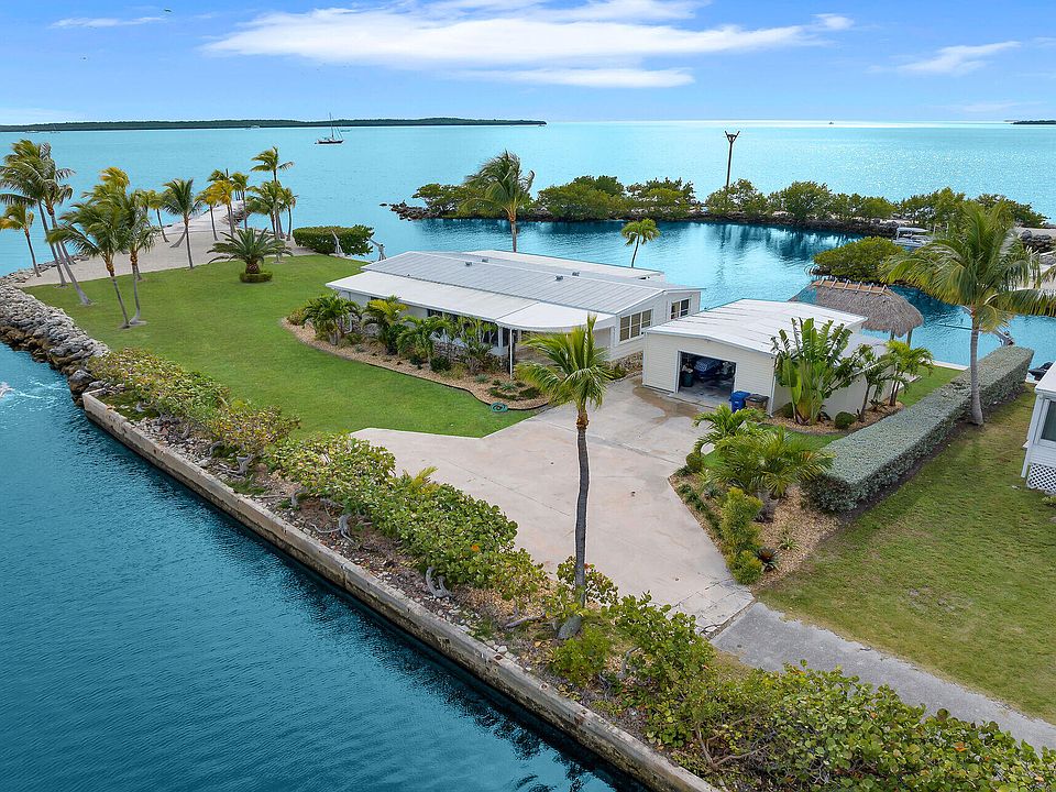 1st image of 76 Ocean Dr