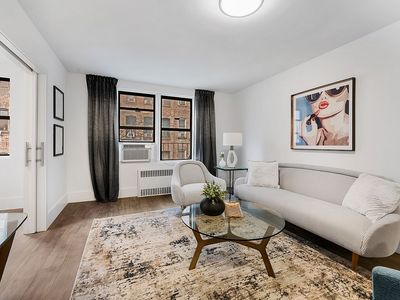 2420 Morris Ave APT 3C, Bronx, NY, 10468