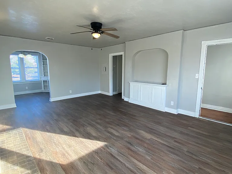 1130 N Ellison Ave — Photo 9