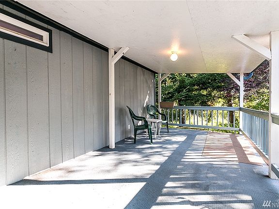 Roomy covered front porch